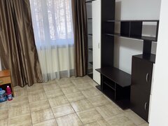 Berceni, Brancoveanu, Luica, etaj 1, bloc reabilitat, renovat recent